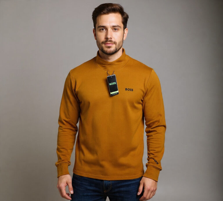 make_mockup_with_male_model_in_studio (10)