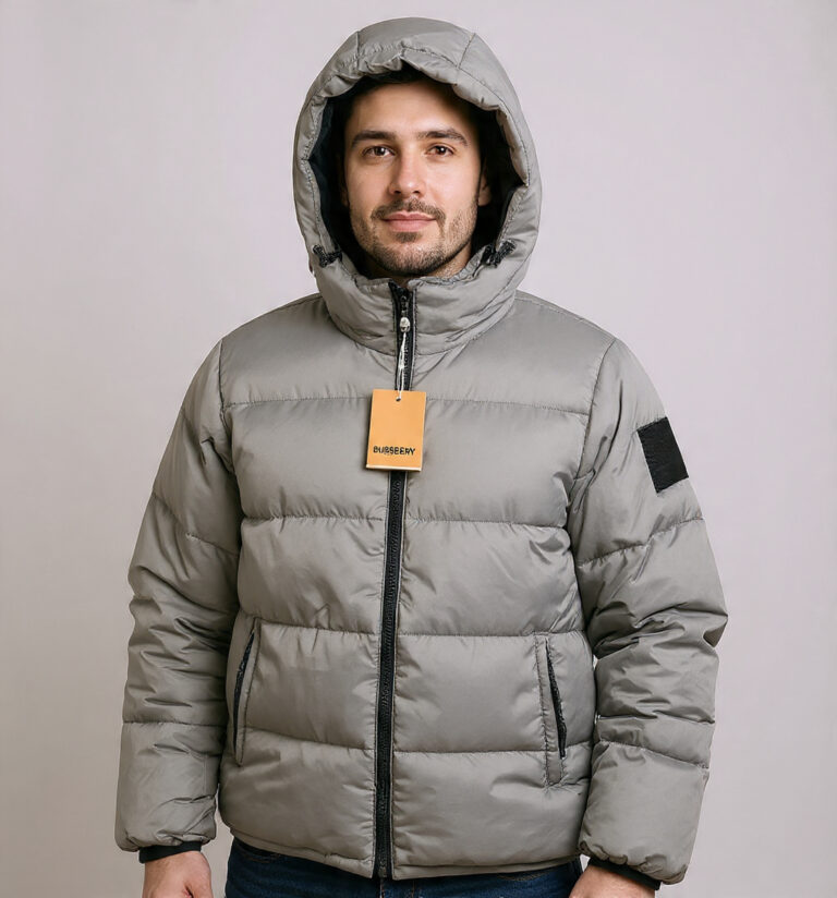 make_mockup_with_male_model_studio_background (6)